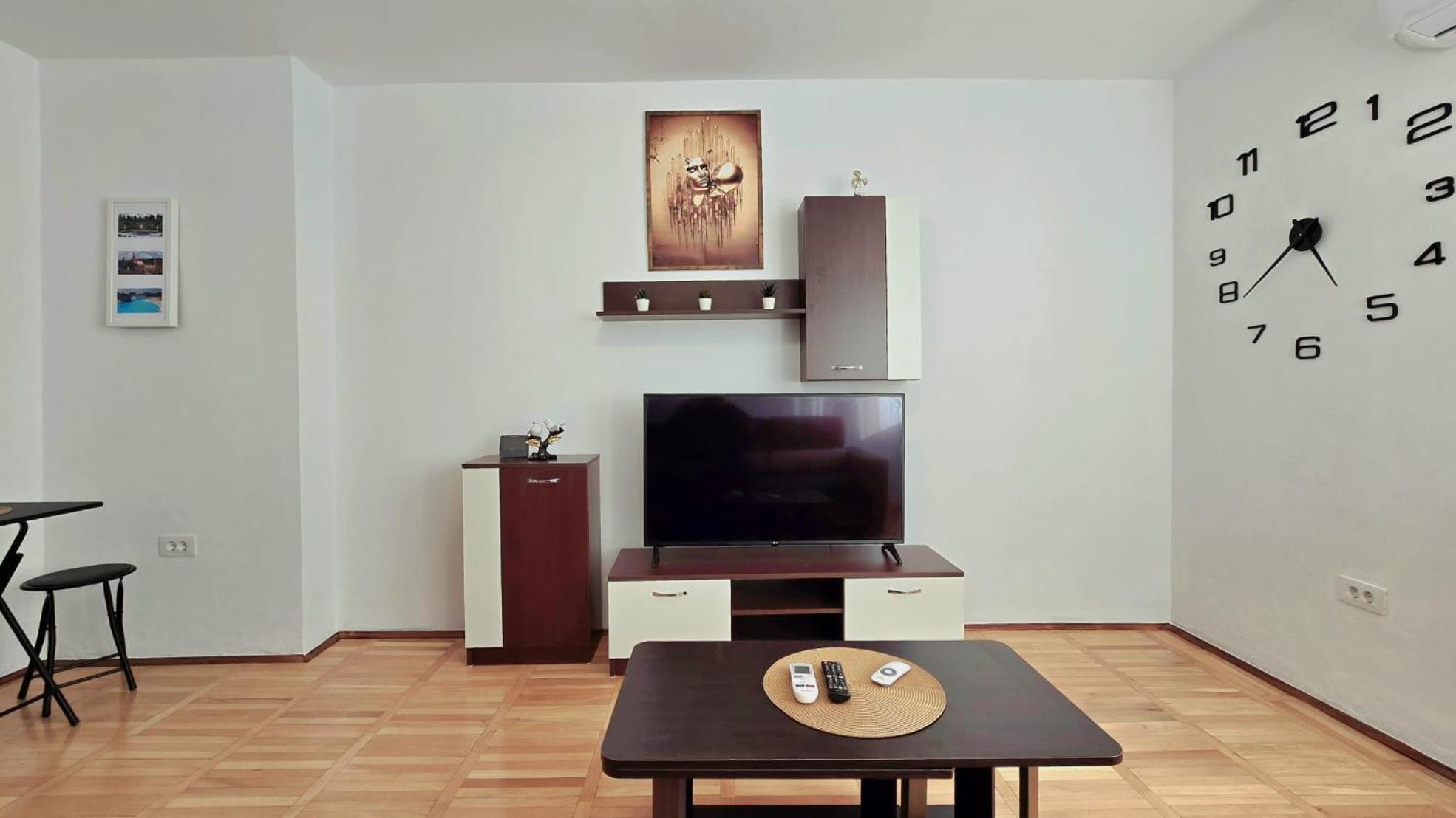 Apartament Confort Hd Hunedoara Exterior photo