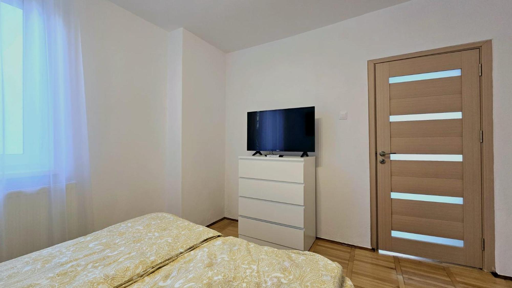 Apartament Confort Hd Hunedoara Exterior photo